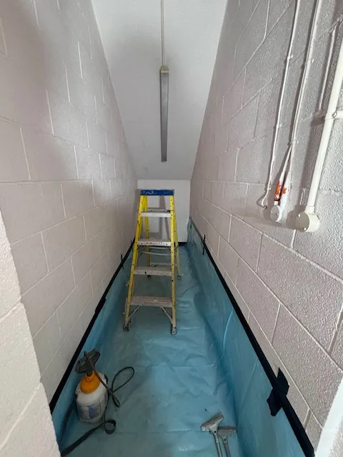 HSE-licensed asbestos gasket strip-out in E4